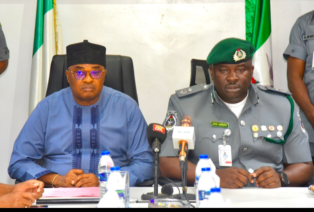 The Outgoing Area Comptroller Gambo Aliyu Iyere and Incoming Comptroller Olukayode Afeni